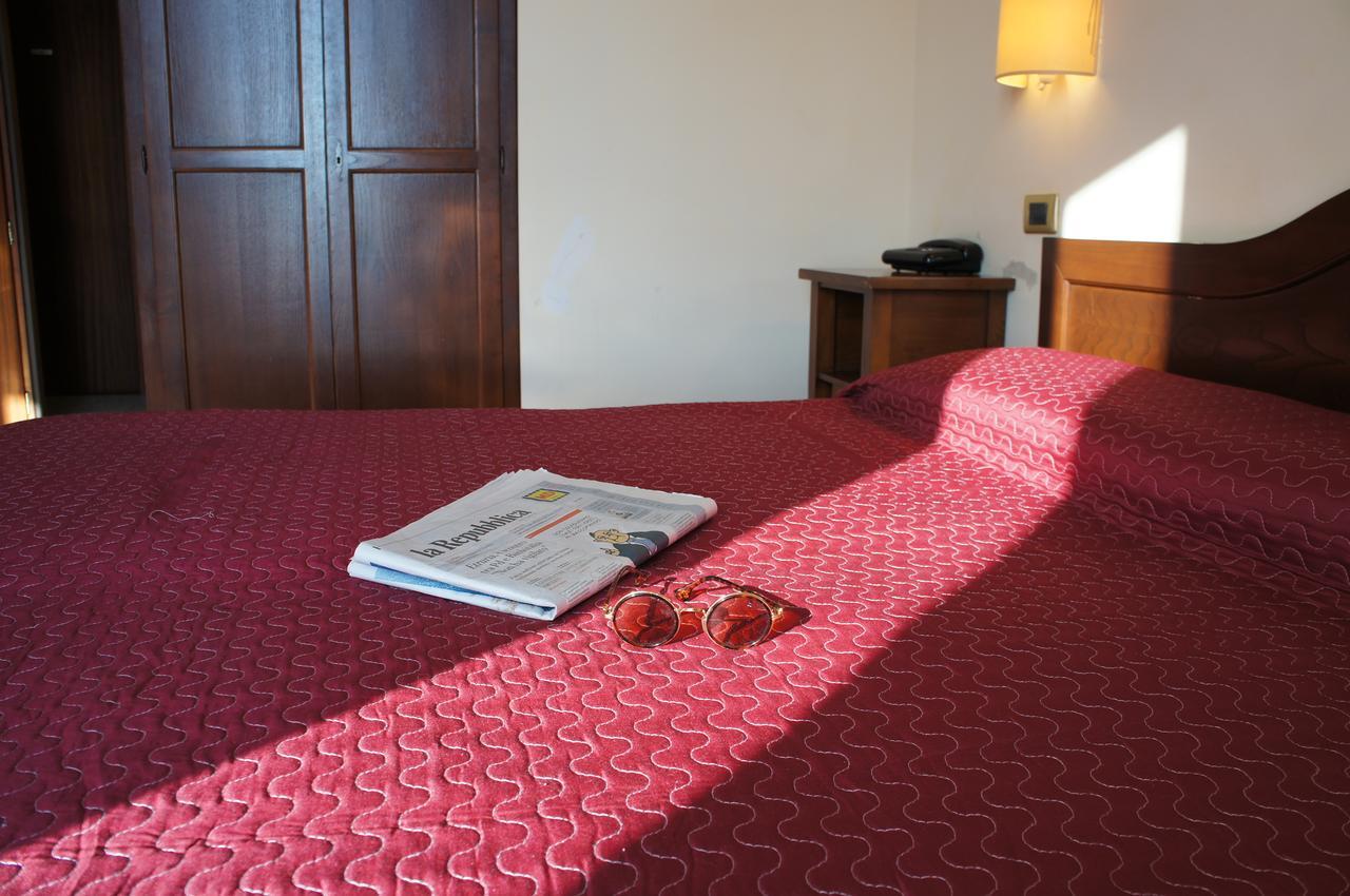 Hotel Albatros كالينْسانو المظهر الخارجي الصورة